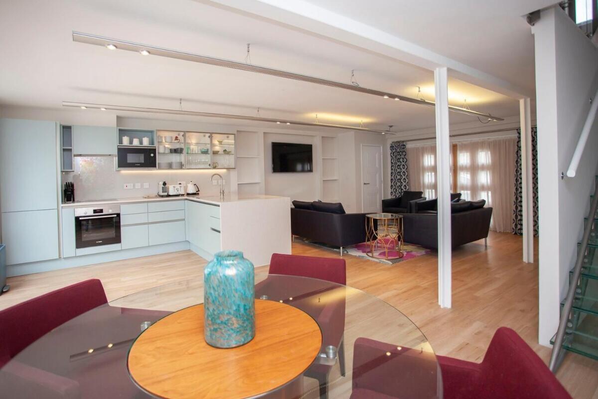 ※ Spacious Georgian Coach House & With Parking Bath Extérieur photo